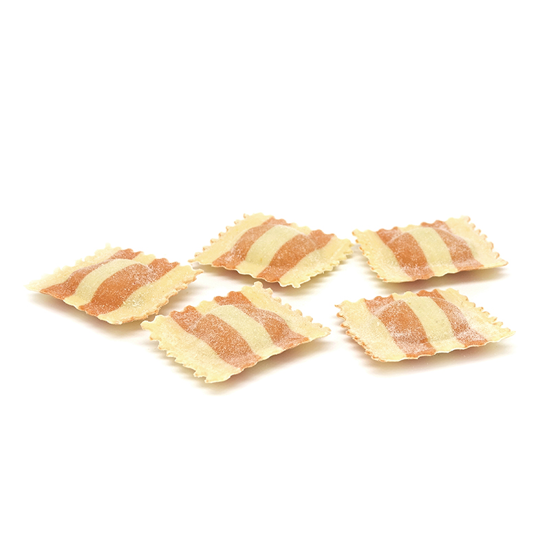 TK Quadrolini mit Ricotta Kräuter rot-weiss gestreitf